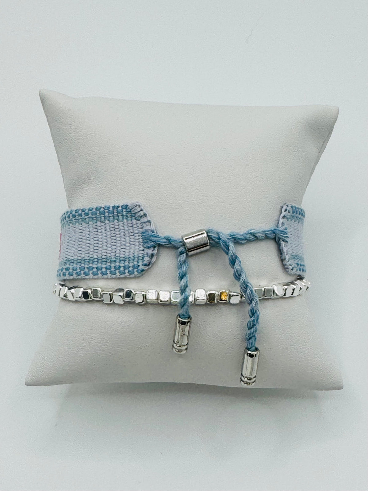 "Dot Bam Crack" Embroidered Bracelet Set